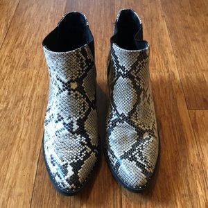 Universal Thread Snake Skin Stud Booties